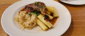 eMBe-pivovar-a-restaurace-hlavni-chod